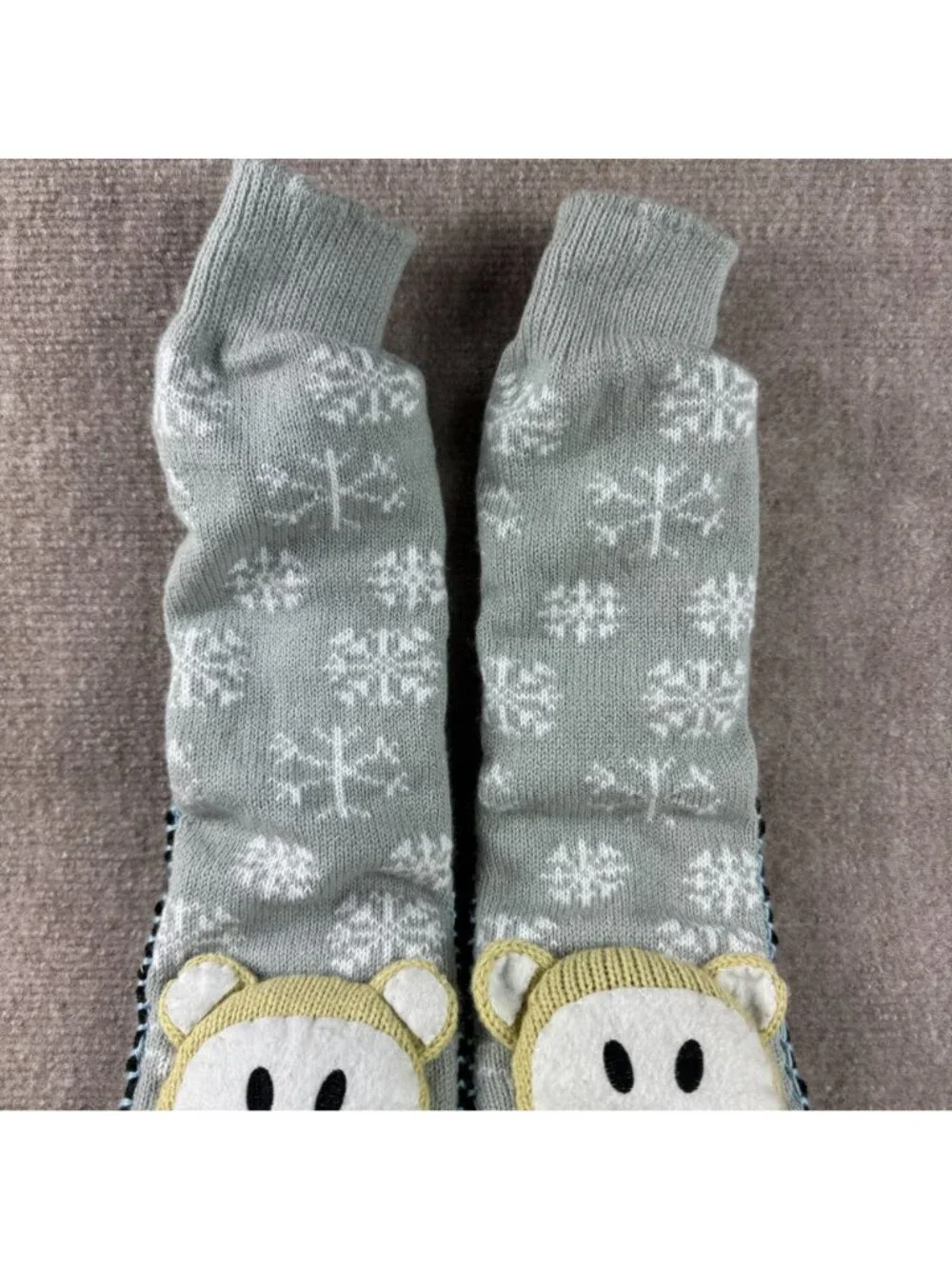 Vintage Y2K Polar Bear Slipper Socks Size S M Grey Snowflake Grip Sole Moccasins